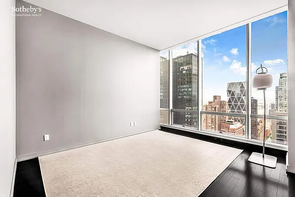 Rented by Sotheby's International Realty | media 13