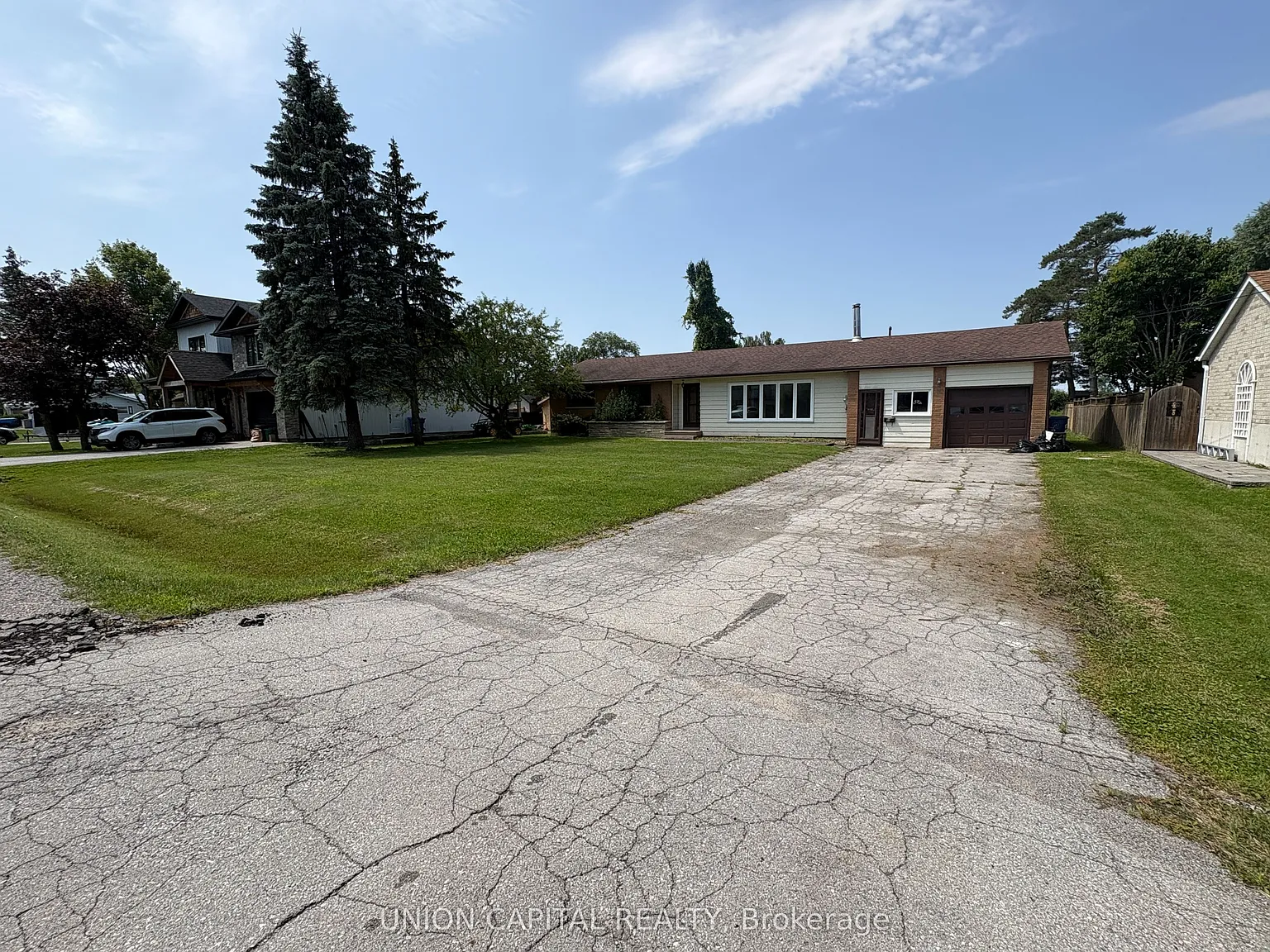 3 bed, $2,900 — Photo 2