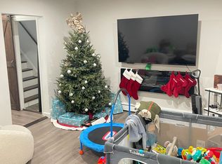 571 Olympia Ave FLOOR 2, Cliffside Park, NJ 07010