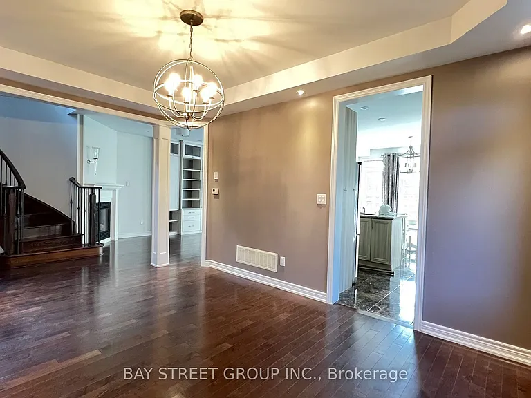 116 Riding Mountain Dr — Photo 7