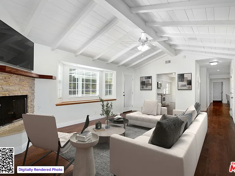 22960 Erwin St — Photo 8