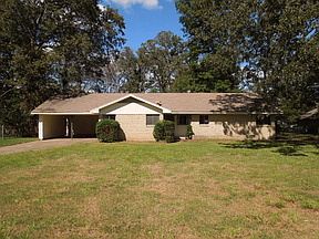 1st image of 2720 Amelia Ave