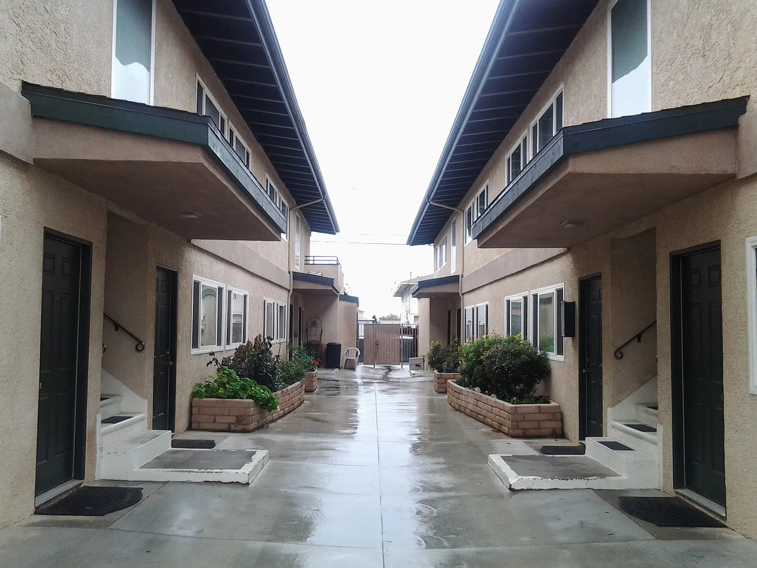 2 bed, $2,000 — Photo 2