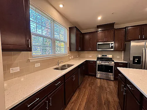 1408 Hopedale Dr — Photo 8
