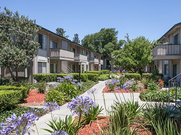5th image of 831 Gale Dr #11020982