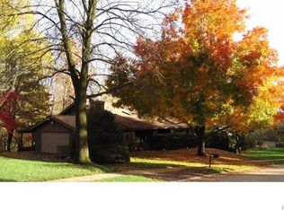 120 San Angelo Dr, Chesterfield, MO 63017