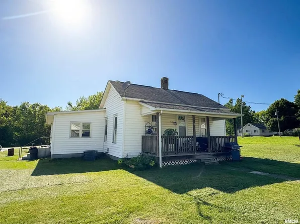 135 Walnut St, Alto Pass, IL 62905