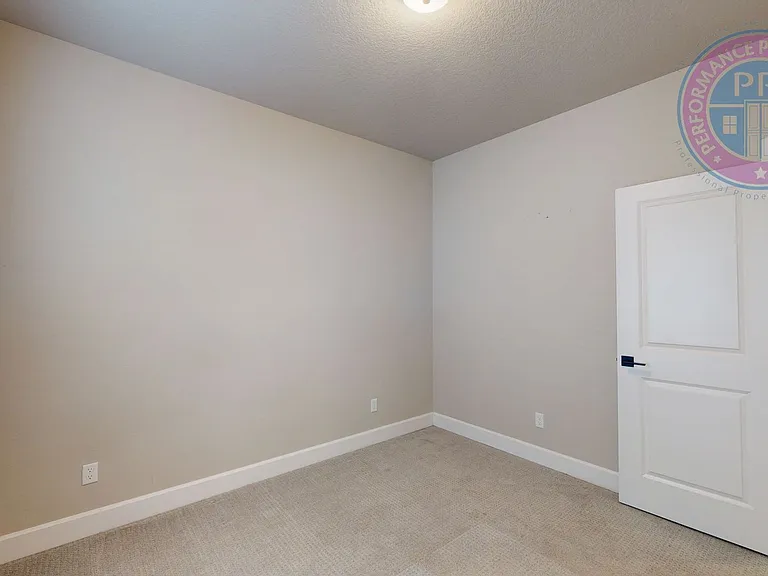 4193 SE 69th Ave — Photo 35