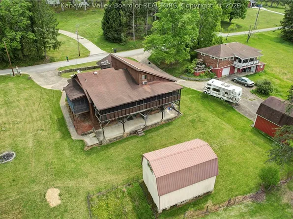 274 Pioneer Ln, Charleston, WV 25312