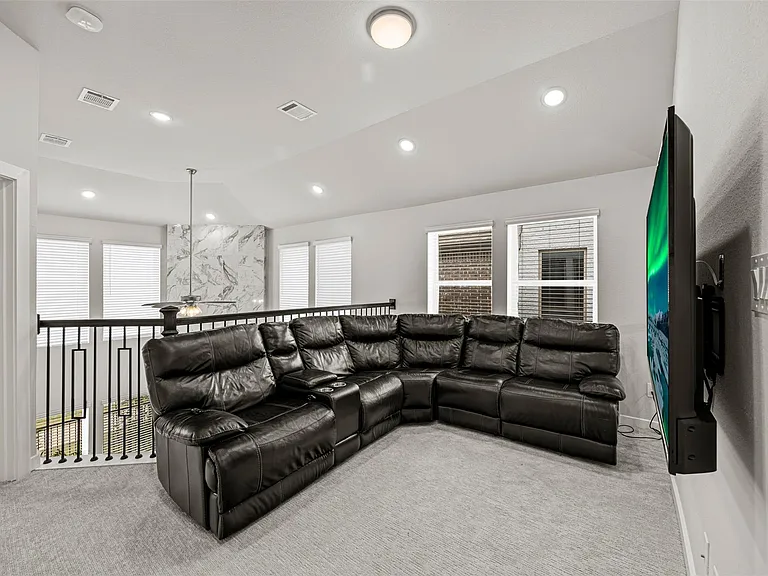 16631 Lake Austin St — Photo 31