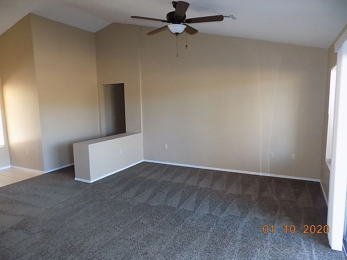 Building Photo - 2501 Showcase Dr