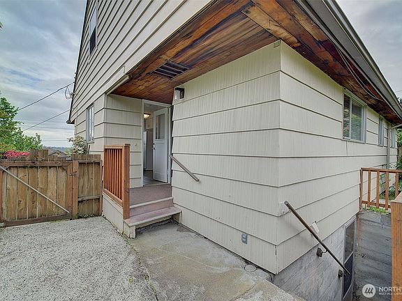 5th image of 4045 29th Avenue W