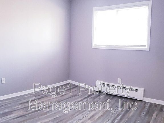 4th image of 130 Flintridge Dr APT 1