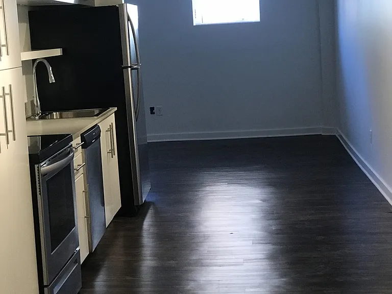 423 Greenup St #3 — Photo 7