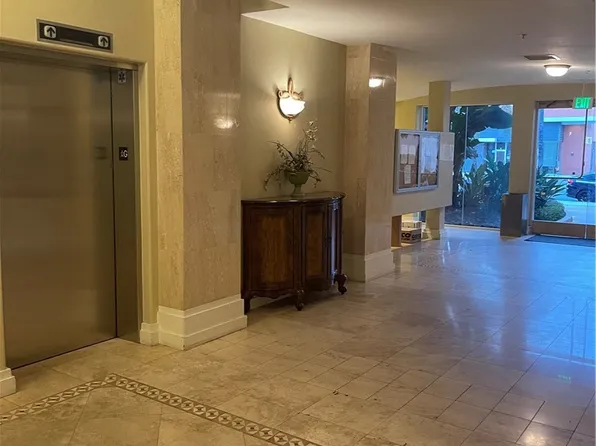 580 W Main St, Alhambra, CA