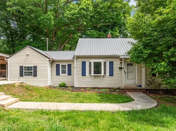 119 Oakhurst Dr, Asheboro, NC 27205