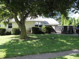 3382 Dickens Rd, Hamburg, NY 14219