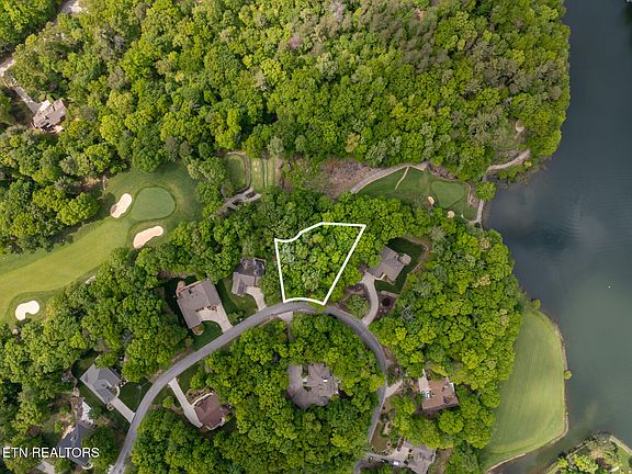 5th image of 21 Claremont Cir