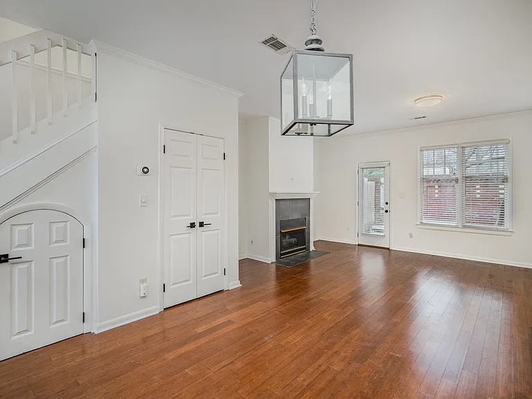 2743 Dilworth Heights Ln — Photo 4