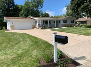 336 S Pleasant St, Whitewater, WI 53190