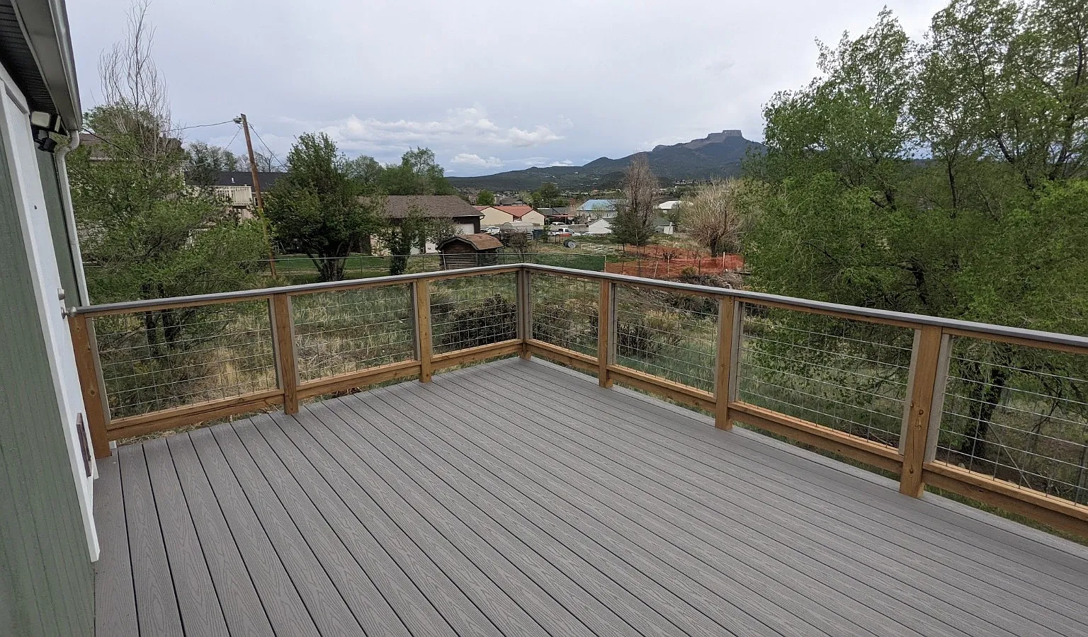 3 bed, 1120 sqft, $1,300 — Photo 2