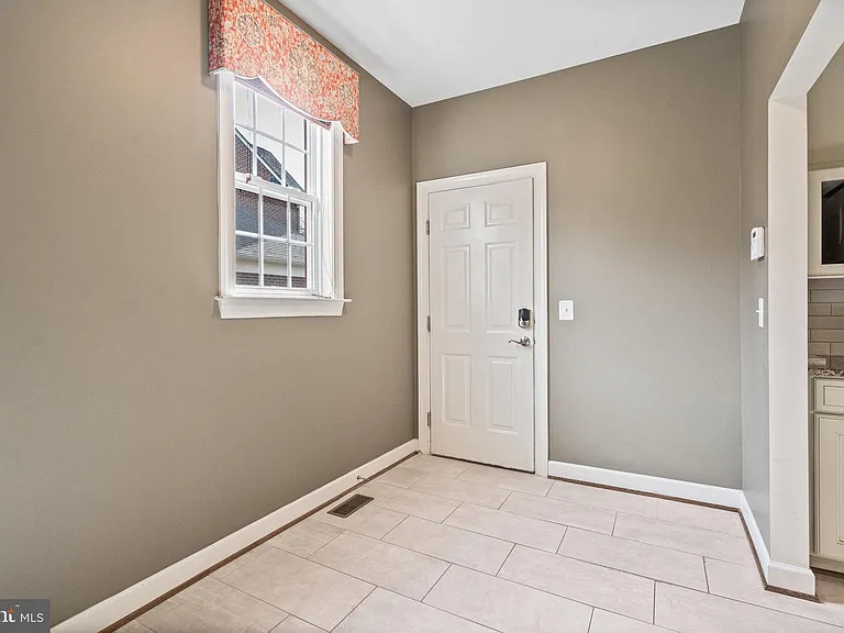 4561 Rona Pl — Photo 33