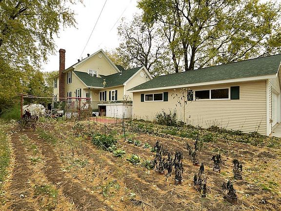 Unit 2 Entrance/Deck