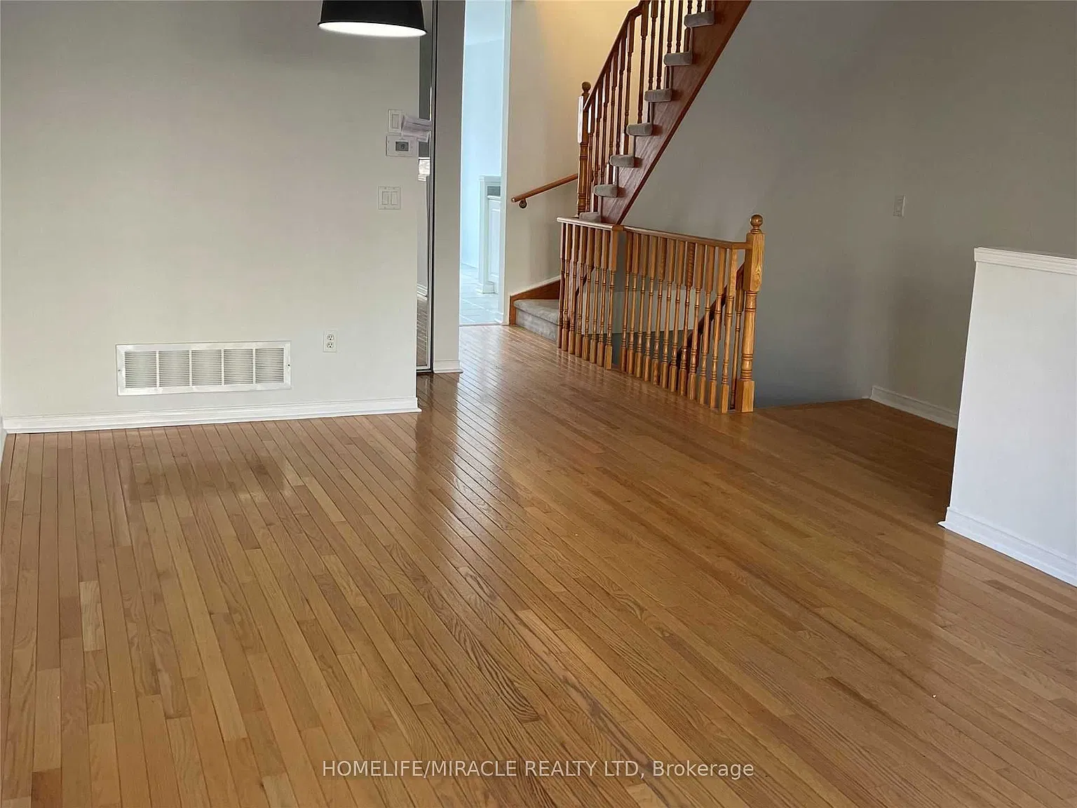 4 bed, $3,400 — Photo 3