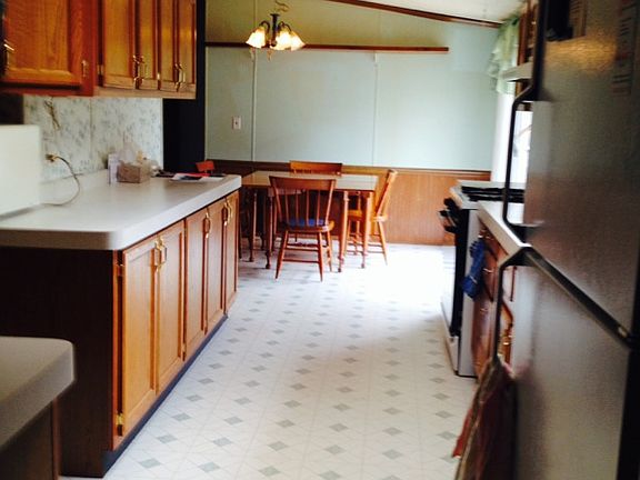 4th image of 1640 Marcy Ave