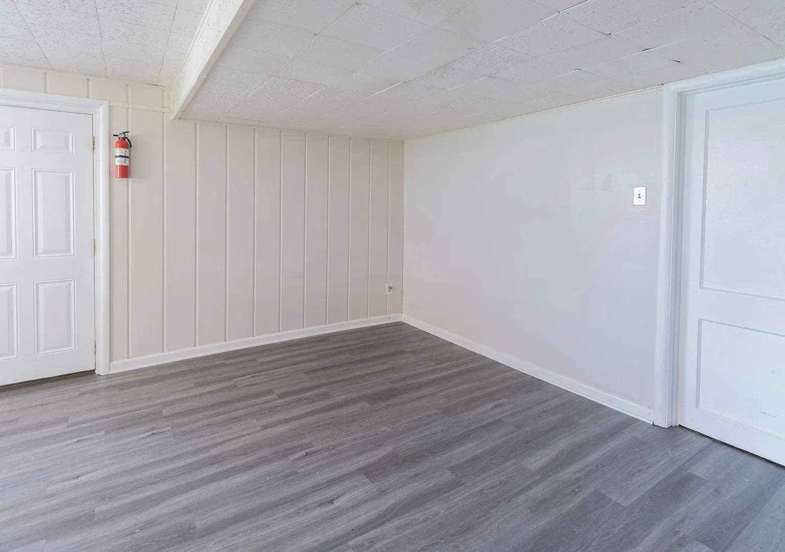 6-8 Fyfer Pl — Photo 2