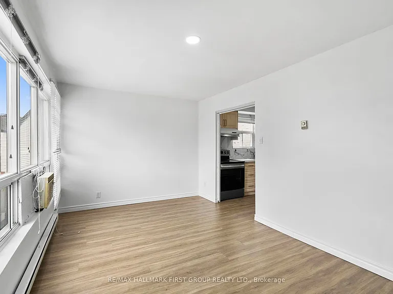 608 Gerrard St E #2 — Photo 9