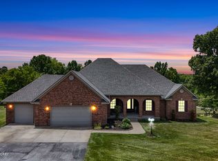 55 Courtney Ln, Taylorsville, KY 40071