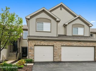 1014 Parkhill Cir #0, Aurora, IL