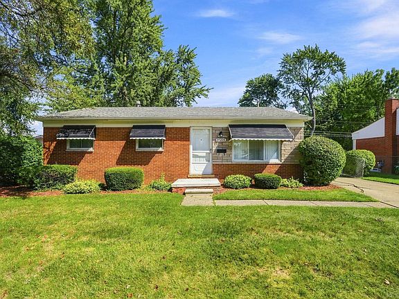 3rd image of 34228 Whittaker St