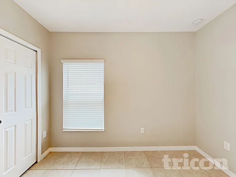 417 Kestrel Dr — Photo 9