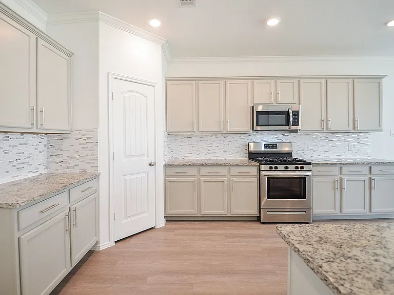 3820 Vista Grove Ct — Photo 14