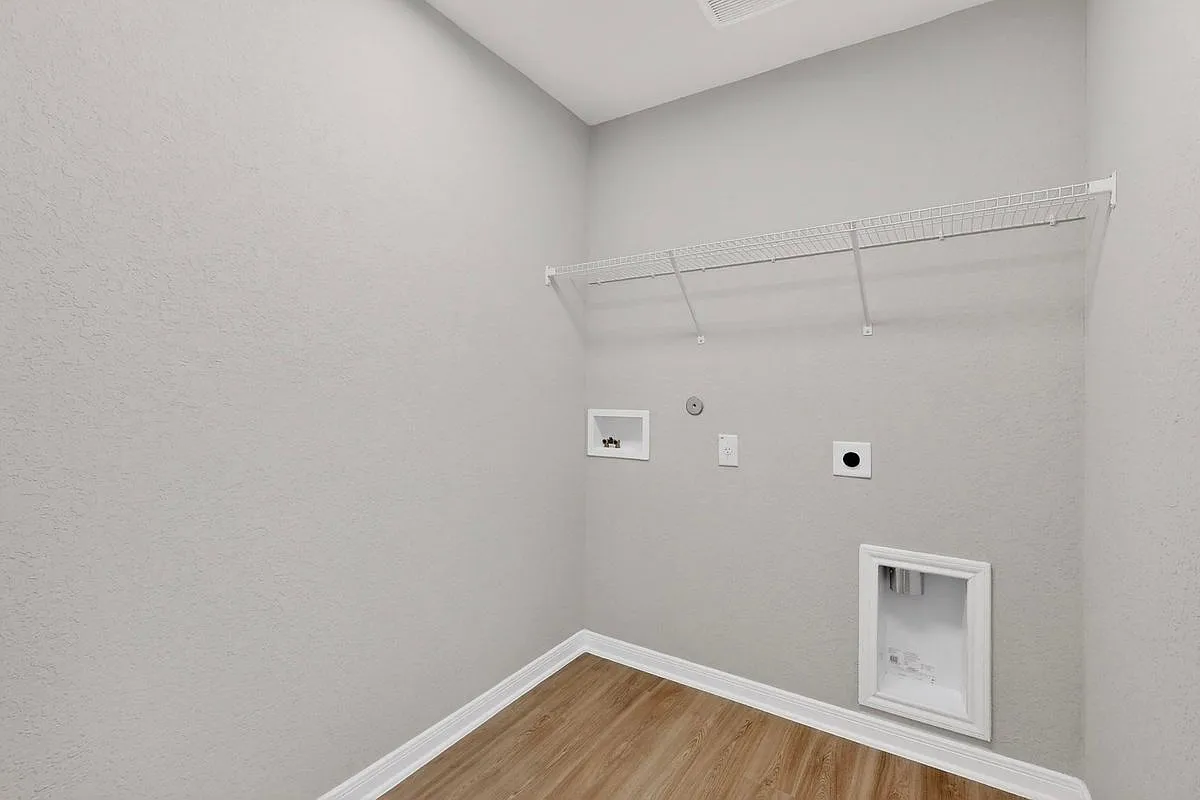 3 bed, 2.0 bath, 1613 sqft, $1,750 — Photo 4