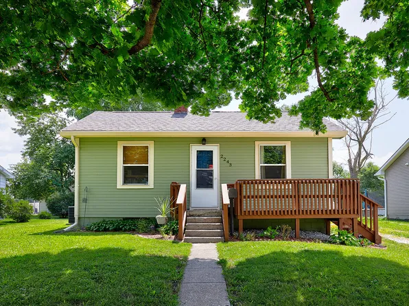 2243 Elizabeth Ave, Des Moines, IA 50317