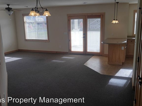 4th image of 2306 Aurora Cir APT 1