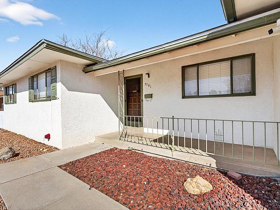 5th image of 5701 Madeira Pl NE