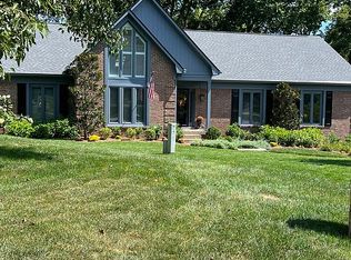 2905 Wood Briar Ct, Louisville, KY 40241