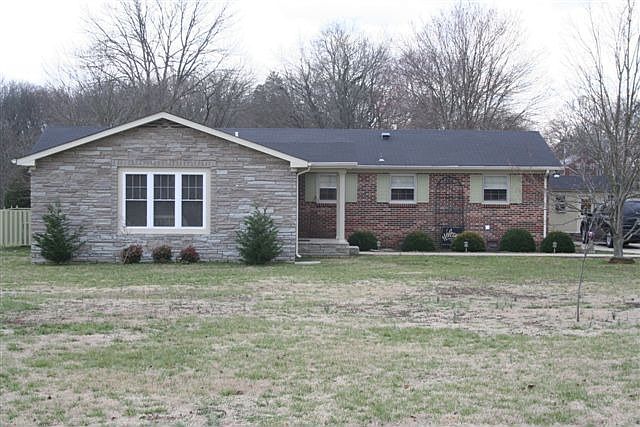 Welcome to 4369 Eagleville Pike. Wonderful all brick home on 1 Acre 