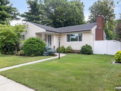 195 Fern St, Township Of Washington, NJ, 07676