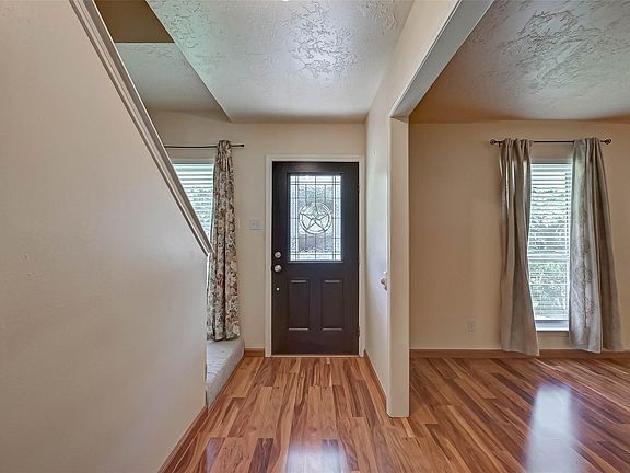 5th image of 3303 Cherry Creek Dr