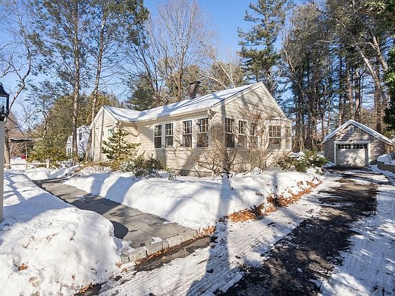 3rd image of 13 Rich Valley Rd