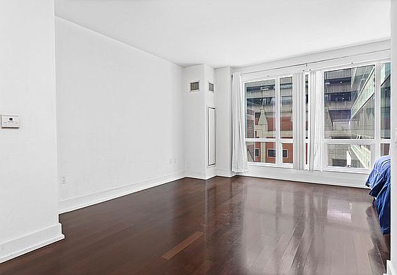 3rd image of 350 W 42nd St APT 5H