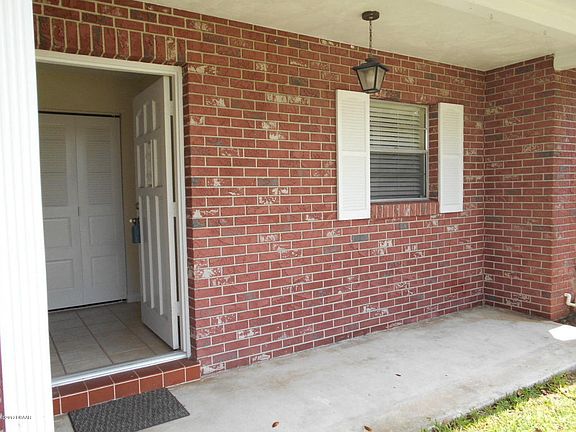 2nd image of 215 Forest Hills Blvd