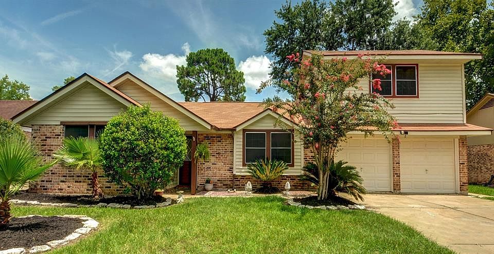 1st image of 19322 Gagelake Ln
