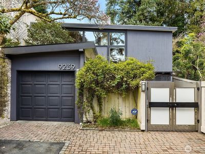 9239 Matthews Avenue NE, Seattle, WA, 98115