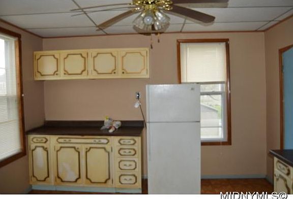 5th image of 918 Blandina St